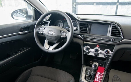 Hyundai Elantra VI рестайлинг, 2019 год, 2 215 000 рублей, 20 фотография