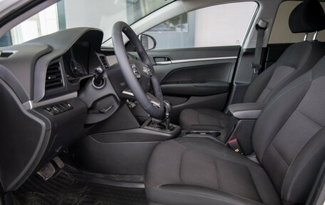 Hyundai Elantra VI рестайлинг, 2019 год, 2 215 000 рублей, 12 фотография