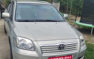 Toyota Avensis III рестайлинг, 2005 год, 790 000 рублей, 1 фотография