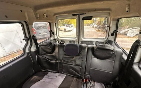 Peugeot Partner II рестайлинг 2, 2006 год, 255 000 рублей, 9 фотография