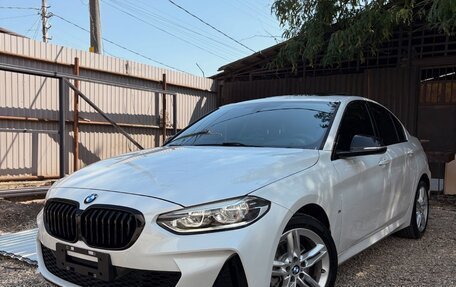 BMW 1 серия, 2022 год, 2 000 000 рублей, 2 фотография