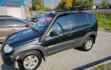 Chevrolet Niva I рестайлинг, 2012 год, 580 000 рублей, 4 фотография