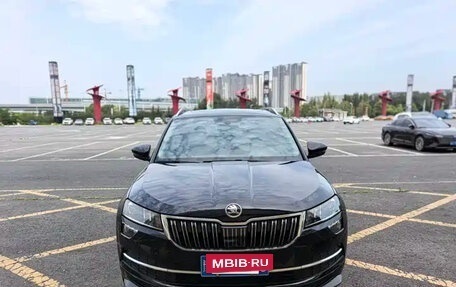 Skoda Karoq I, 2022 год, 2 270 000 рублей, 2 фотография
