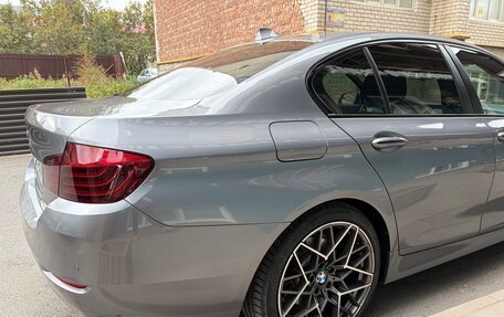 BMW 5 серия, 2016 год, 2 550 000 рублей, 6 фотография