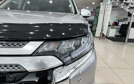 Mitsubishi Outlander III рестайлинг 3, 2021 год, 3 200 000 рублей, 21 фотография