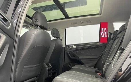 Volkswagen Tiguan II, 2023 год, 2 670 900 рублей, 11 фотография