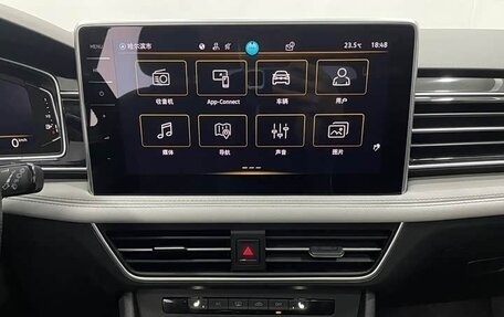 Volkswagen Tiguan II, 2023 год, 2 670 900 рублей, 17 фотография