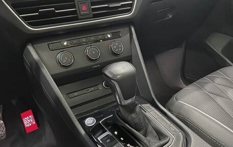 Volkswagen Tiguan II, 2023 год, 2 670 900 рублей, 16 фотография