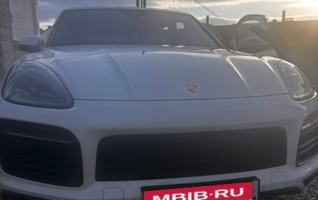 Porsche Cayenne III, 2020 год, 5 900 000 рублей, 2 фотография
