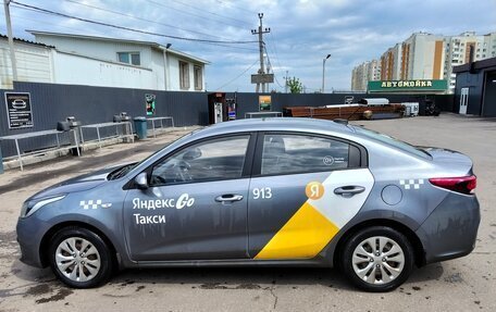KIA Rio IV, 2018 год, 935 000 рублей, 2 фотография