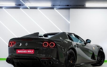 Ferrari 812, 2021 год, 39 900 000 рублей, 5 фотография