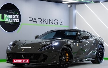 Ferrari 812, 2021 год, 39 900 000 рублей, 4 фотография