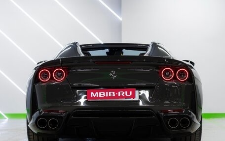 Ferrari 812, 2021 год, 39 900 000 рублей, 7 фотография