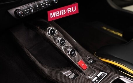 Ferrari 812, 2021 год, 39 900 000 рублей, 26 фотография