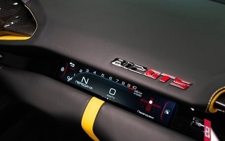 Ferrari 812, 2021 год, 39 900 000 рублей, 20 фотография