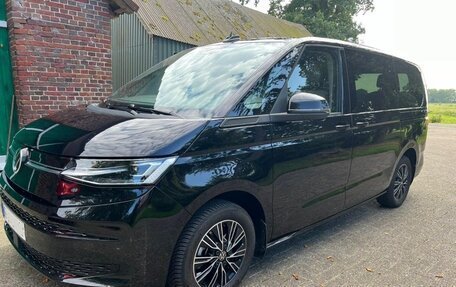 Volkswagen Multivan, 2023 год, 5 360 000 рублей, 1 фотография
