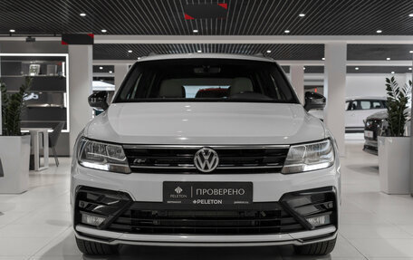 Volkswagen Tiguan II, 2020 год, 3 200 000 рублей, 3 фотография