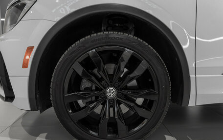 Volkswagen Tiguan II, 2020 год, 3 200 000 рублей, 26 фотография