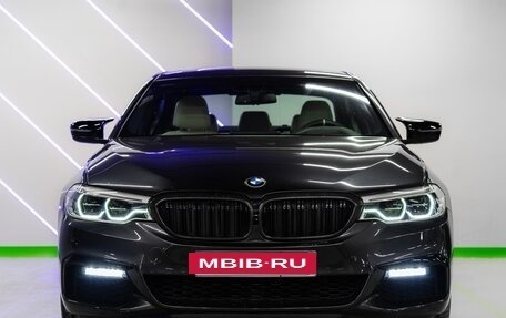 BMW 5 серия, 2018 год, 3 790 000 рублей, 2 фотография