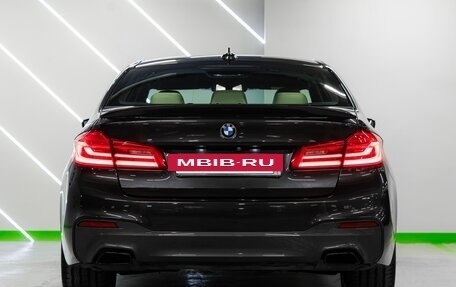 BMW 5 серия, 2018 год, 3 790 000 рублей, 7 фотография