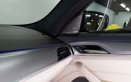 BMW 5 серия, 2018 год, 3 790 000 рублей, 19 фотография
