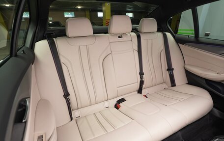 BMW 5 серия, 2018 год, 3 790 000 рублей, 24 фотография