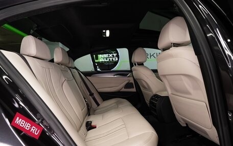 BMW 5 серия, 2018 год, 3 790 000 рублей, 25 фотография