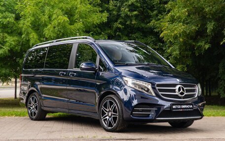 Mercedes-Benz V-Класс, 2017 год, 5 590 000 рублей, 3 фотография