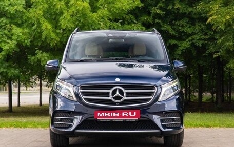 Mercedes-Benz V-Класс, 2017 год, 5 590 000 рублей, 2 фотография