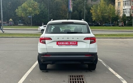 Skoda Karoq I, 2022 год, 1 990 000 рублей, 2 фотография