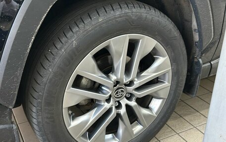 Toyota RAV4, 2021 год, 3 550 000 рублей, 3 фотография