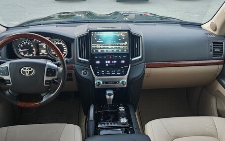 Toyota Land Cruiser 200, 2012 год, 3 550 000 рублей, 9 фотография