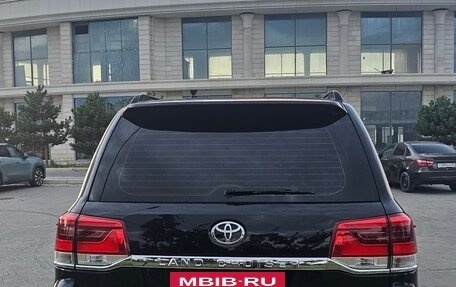 Toyota Land Cruiser 200, 2012 год, 3 550 000 рублей, 8 фотография