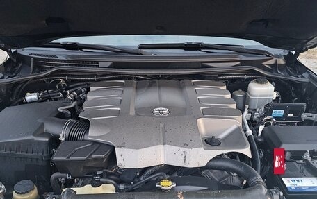 Toyota Land Cruiser 200, 2012 год, 3 550 000 рублей, 11 фотография