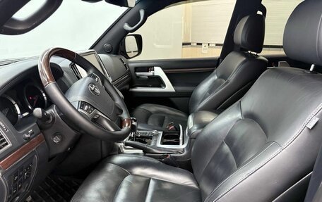 Toyota Land Cruiser 200, 2016 год, 5 629 900 рублей, 7 фотография