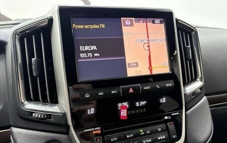 Toyota Land Cruiser 200, 2016 год, 5 629 900 рублей, 12 фотография
