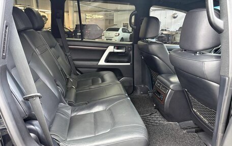 Toyota Land Cruiser 200, 2016 год, 5 629 900 рублей, 19 фотография