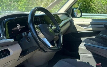 Volkswagen Multivan, 2023 год, 5 580 000 рублей, 9 фотография