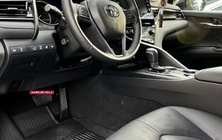 Toyota Camry, 2021 год, 3 800 000 рублей, 6 фотография
