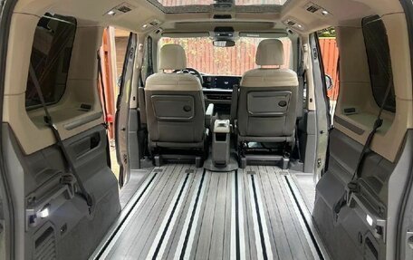 Volkswagen Multivan, 2023 год, 5 580 000 рублей, 22 фотография