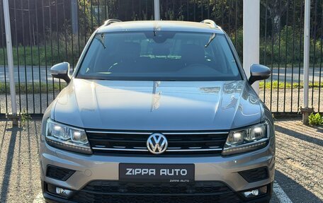 Volkswagen Tiguan II, 2019 год, 2 899 000 рублей, 2 фотография