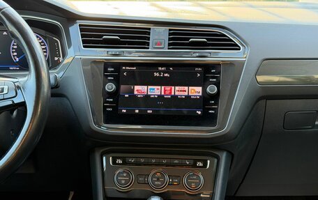 Volkswagen Tiguan II, 2019 год, 2 899 000 рублей, 21 фотография