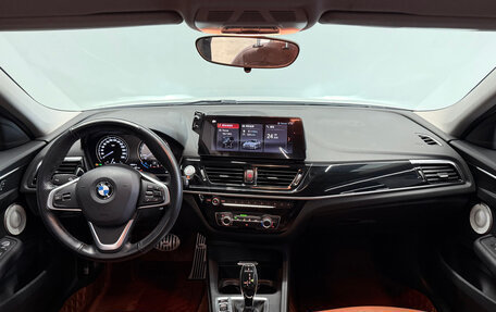 BMW 1 серия, 2022 год, 2 430 000 рублей, 8 фотография