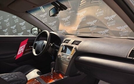 Toyota Camry, 2010 год, 1 100 000 рублей, 24 фотография