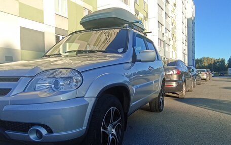 Chevrolet Niva I рестайлинг, 2011 год, 490 000 рублей, 3 фотография