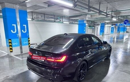 BMW 3 серия, 2019 год, 3 300 000 рублей, 3 фотография
