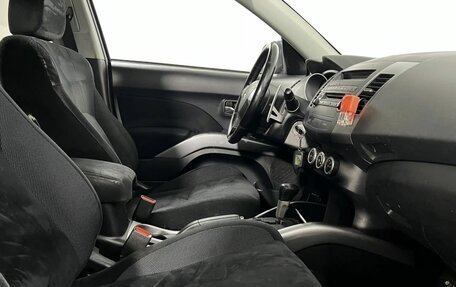 Mitsubishi Outlander III рестайлинг 3, 2008 год, 750 000 рублей, 13 фотография