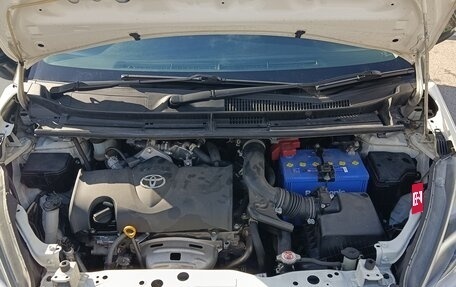 Toyota Sienta II, 2021 год, 1 600 000 рублей, 33 фотография