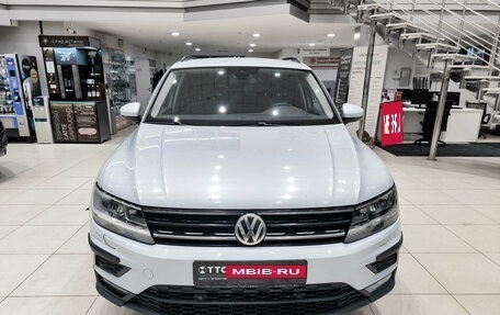 Volkswagen Tiguan II, 2019 год, 2 050 000 рублей, 2 фотография