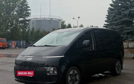 Hyundai Staria, 2021 год, 4 380 000 рублей, 3 фотография